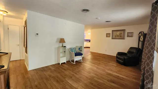 6801 Vivian Dr property photo