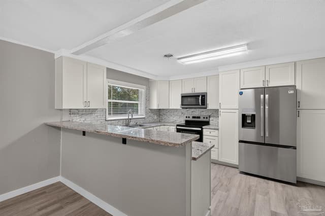 6425 Aspen Ave, Milton FL 32570 exterior