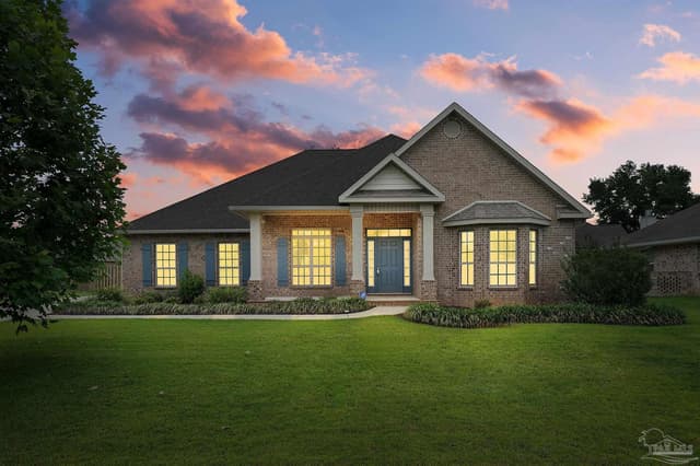 4128 S Cambridge Way, Pace FL 32571 exterior