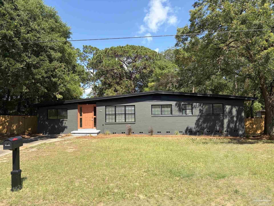 530 Springdale Cir, Pensacola FL 32503 photo 1