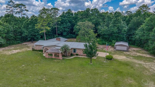 5580 Woodridge Dr, Milton FL 32570 photo 2