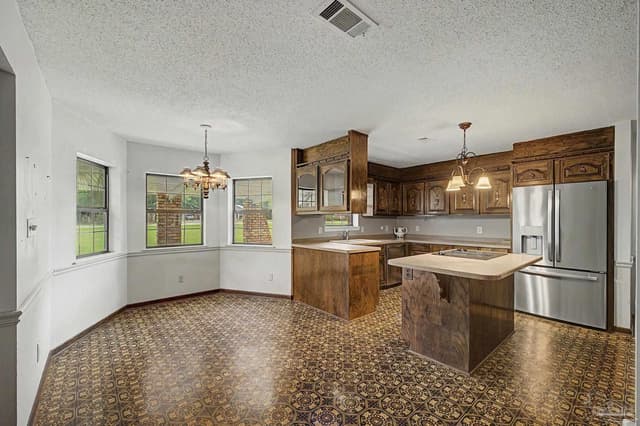 5580 Woodridge Dr, Milton FL 32570 photo 9