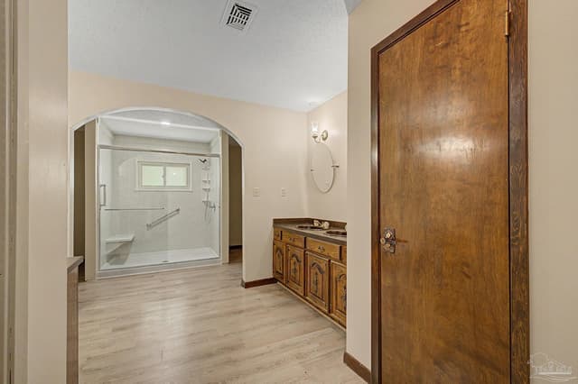 5580 Woodridge Dr, Milton FL 32570 photo 14