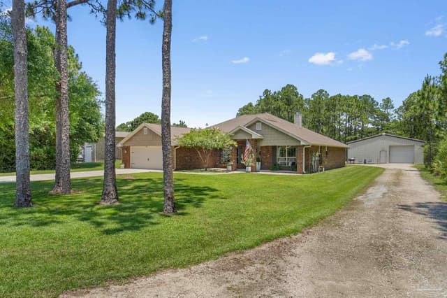 2618 Yellow Pine Rd, Navarre FL 32566 exterior