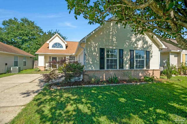 198 Mirabelle Cir, Pensacola FL 32514 exterior