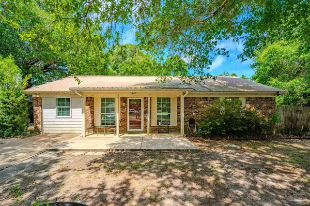 5800 Wickford Ln, Pensacola FL 32526 exterior