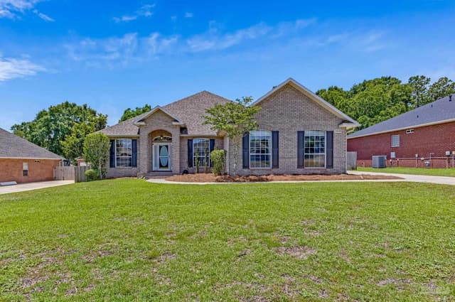 2449 Bowling Green Way, Cantonment FL 32533 exterior