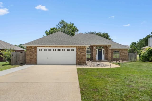 2704 Creeks Edge Ln, Navarre FL 32566 exterior