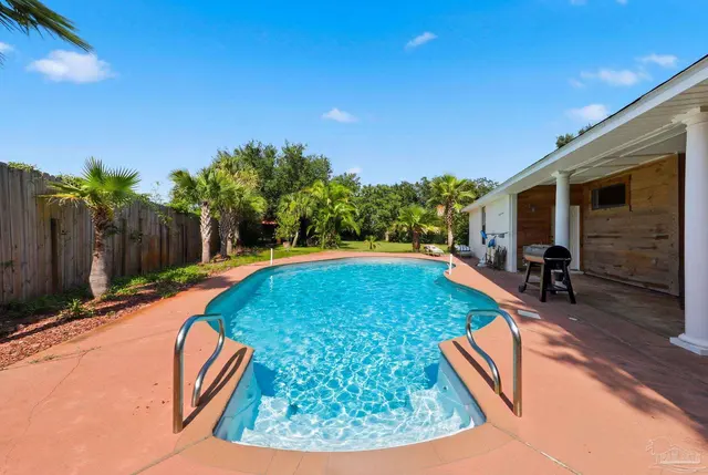 1194 Jaguar Cir property photo
