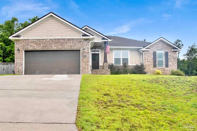 1567 Hollow Point Dr, Cantonment FL 32533 exterior