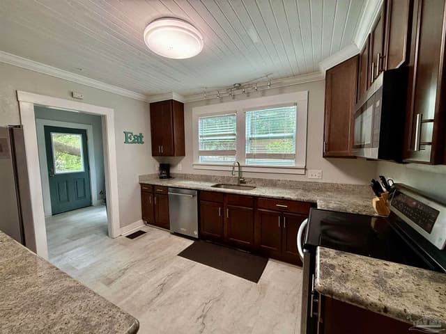 2624 W De Soto St # A, Pensacola FL 32505 photo 6