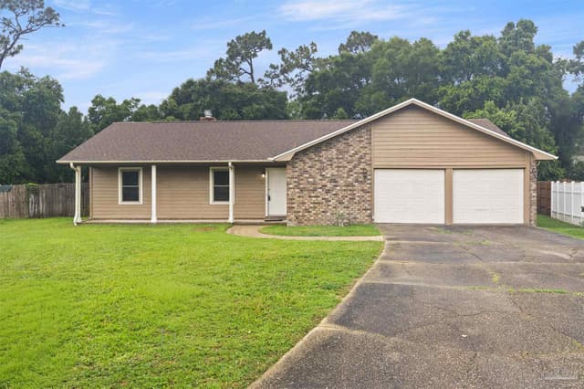 7757 Grundy St, Pensacola FL 32507 exterior