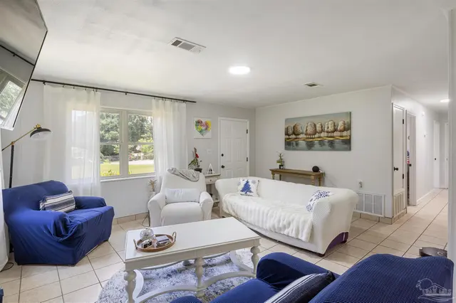 464 Tall Pines Rd property photo