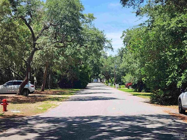 1236 Lamb Dr, Gulf Breeze FL 32563 exterior