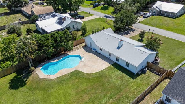 2206 Frontera St, Navarre FL 32566 exterior