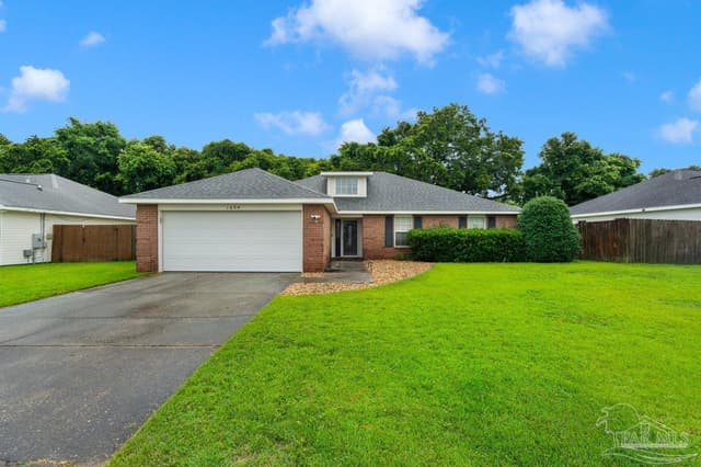 1039 Brownfield Rd, Pensacola FL 32526 exterior