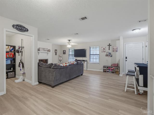 751 Brook Meadow Ln, Pensacola FL 32514 photo 6