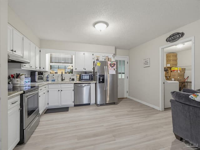 751 Brook Meadow Ln, Pensacola FL 32514 photo 7