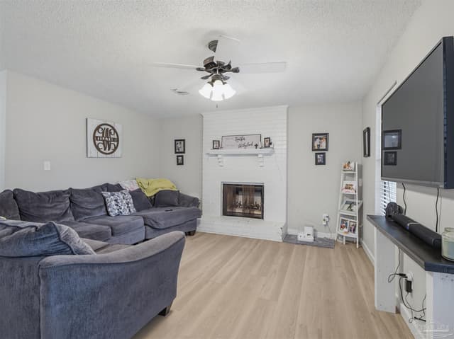 751 Brook Meadow Ln, Pensacola FL 32514 photo 4