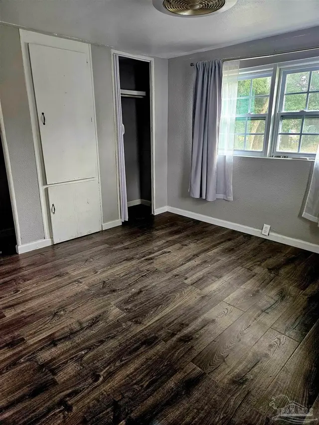 4106 Jackson St property photo