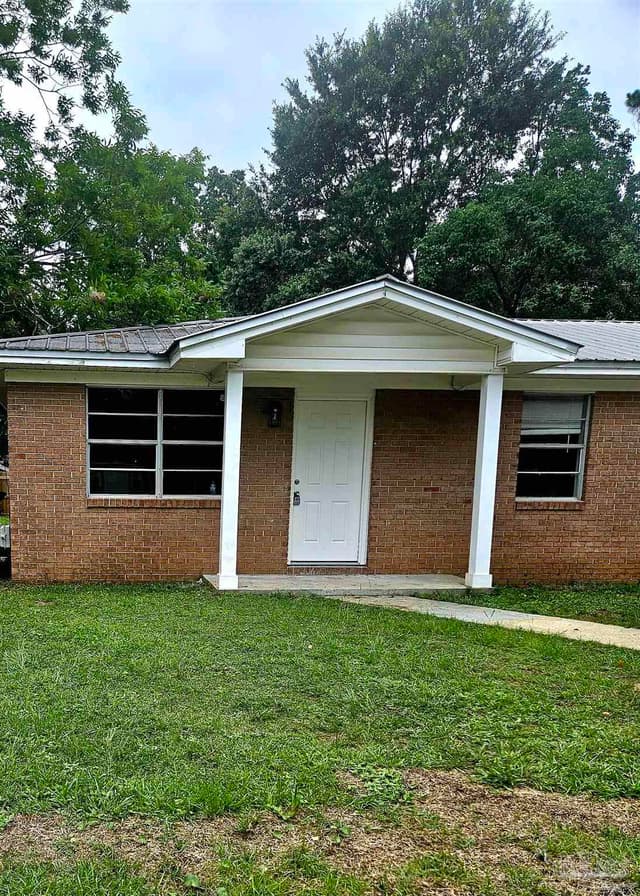 2605 Talbert St # A, Pensacola FL 32507 exterior