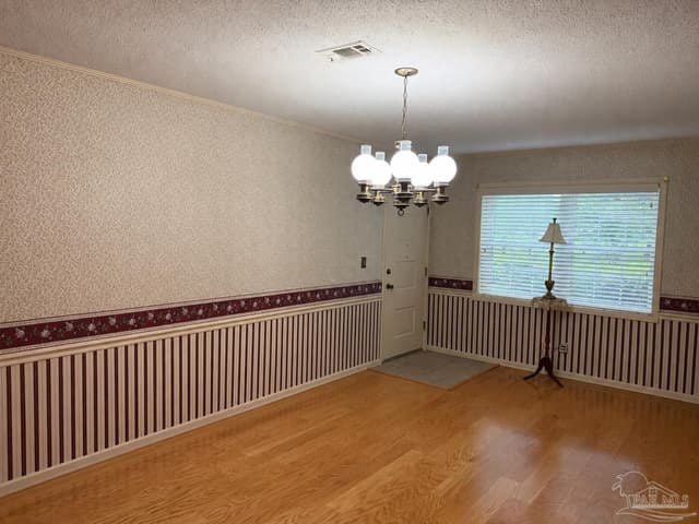 154 Perry Ln property photo