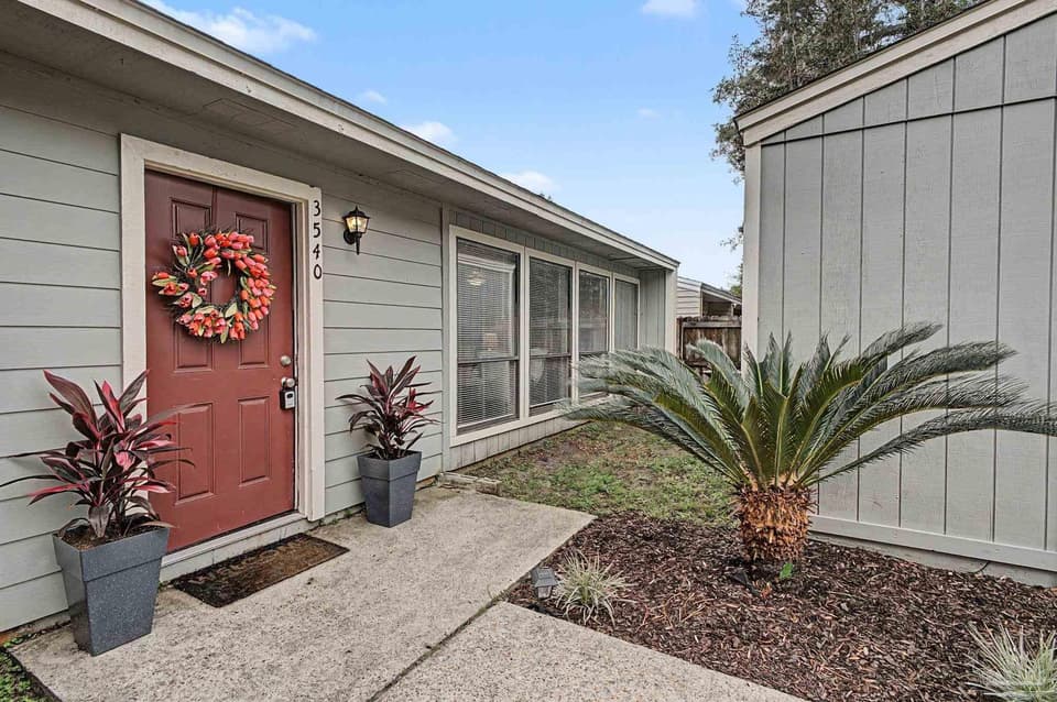 3540 Carlotta St, Pensacola FL 32503 photo 1