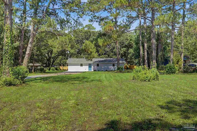 7265 Lockhart St property photo