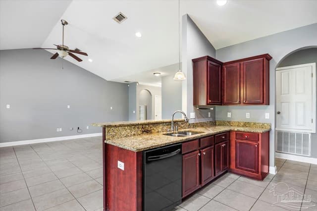 3625 Pearl Ct, Navarre FL 32566 photo 9