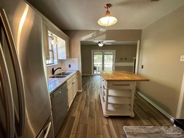 4831 Olive Rd # 4-D property photo