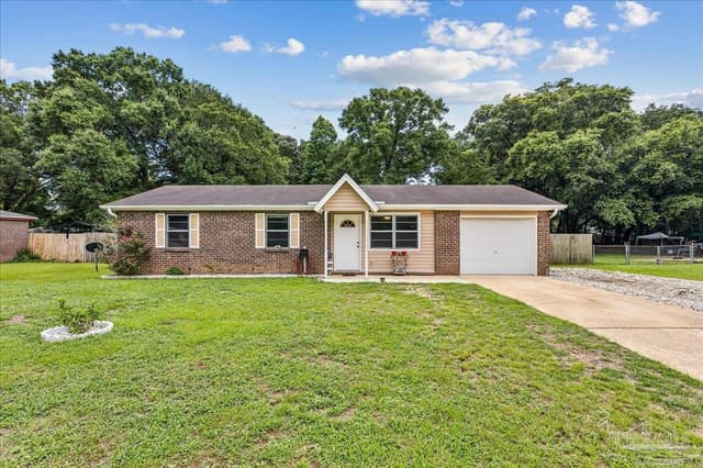 4251 W Avenida De Golf, Pace FL 32571 exterior