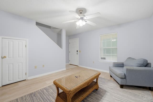 2337 Wyatt St, Pensacola FL 32514 exterior
