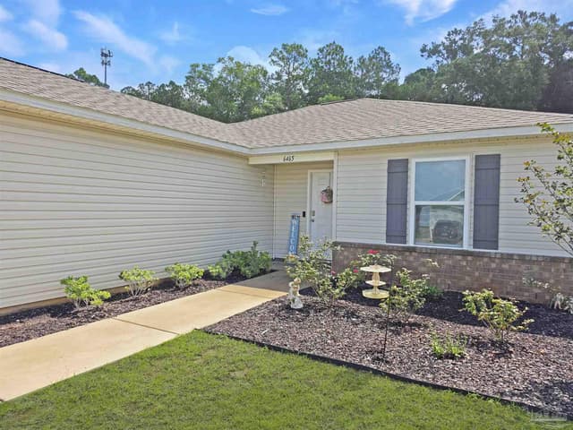 6465 June Bug Dr, Milton FL 32583 exterior