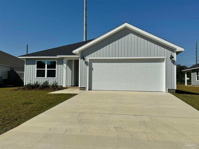 9704 Angel Oak Dr, Pensacola FL 32526 exterior