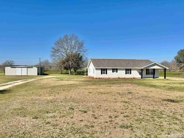 248 Howard Page Ln, Atmore AL 36502 photo 3
