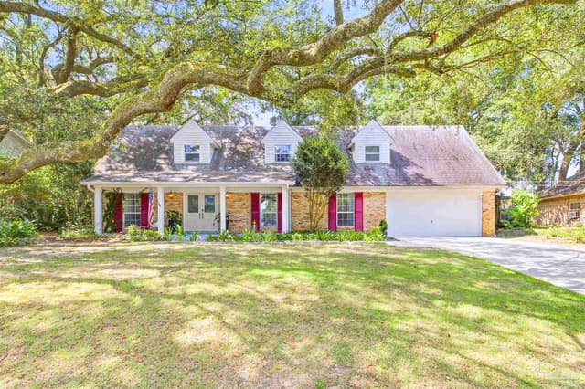 5307 Lakewood Dr, Milton FL 32570 exterior