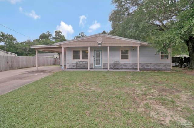 4684 Kingston Dr, Pensacola FL 32526 exterior