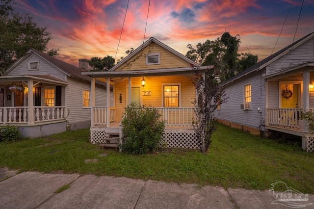 710 Chase St # 706, 708, 710, property photo
