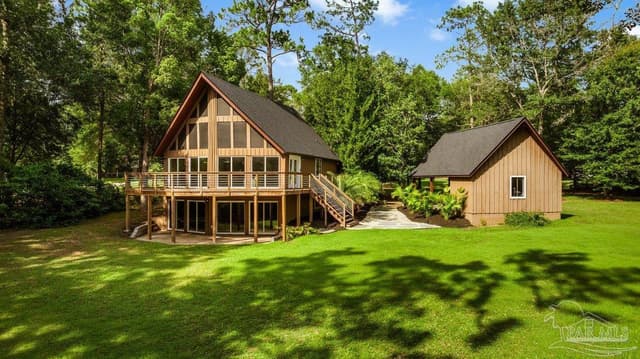 513 Timber Ridge Dr, Cantonment FL 32534 exterior
