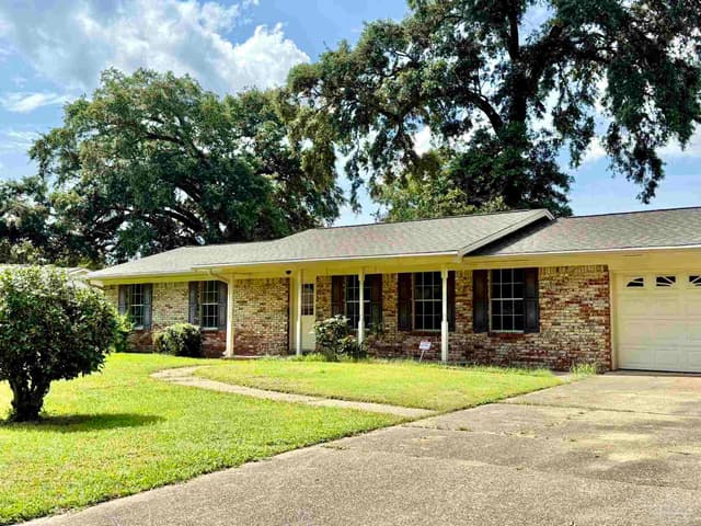 5012 Midas Rd, Pensacola FL 32526 exterior