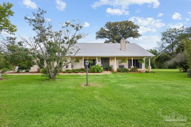 4153 Heltons Way, Jay FL 32565 exterior