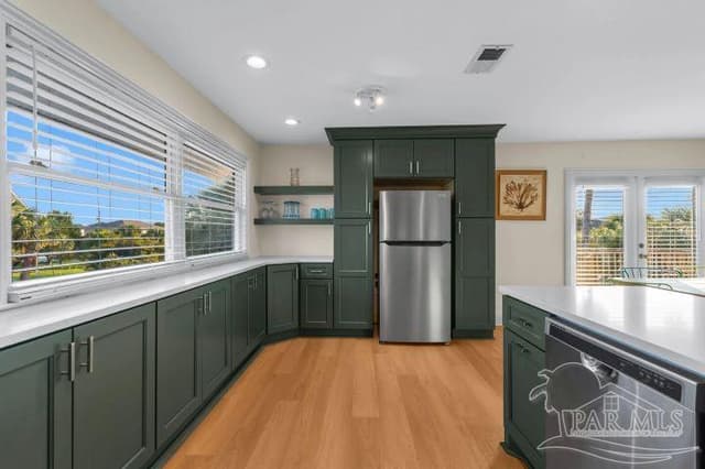 906 Largo Dr, Pensacola Beach FL 32561 photo 8