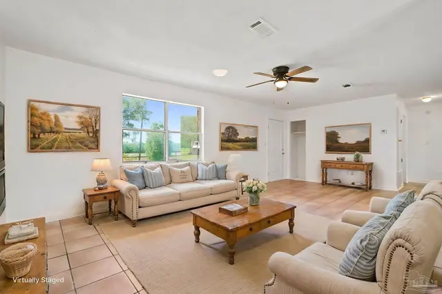 3048 Rainbow Ln property photo