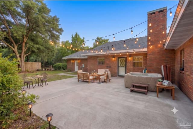 5812 Mimosa Ave, Milton FL 32570 exterior