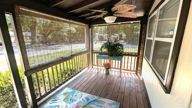 10 Kennington Dr, Pensacola FL 32507 exterior