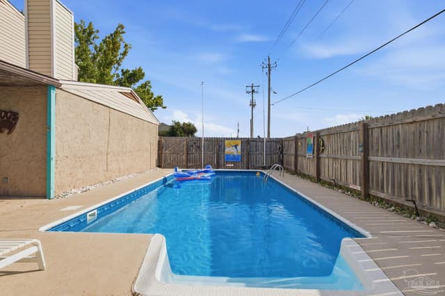 3255 Fernwood Dr, Gulf Breeze FL 32563 exterior