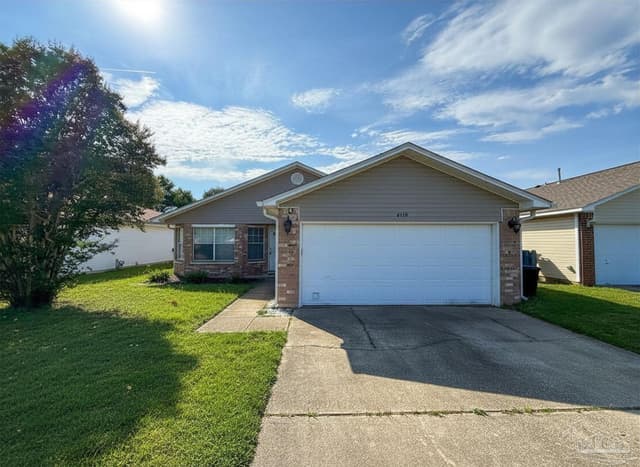 4118 Spinnaker Pl, Pensacola FL 32507 exterior