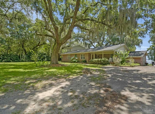 7079 Oak St, Milton FL 32583 exterior