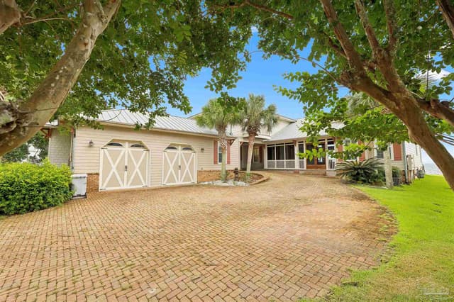 3361 Edgewater Dr, Gulf Breeze FL 32563 exterior
