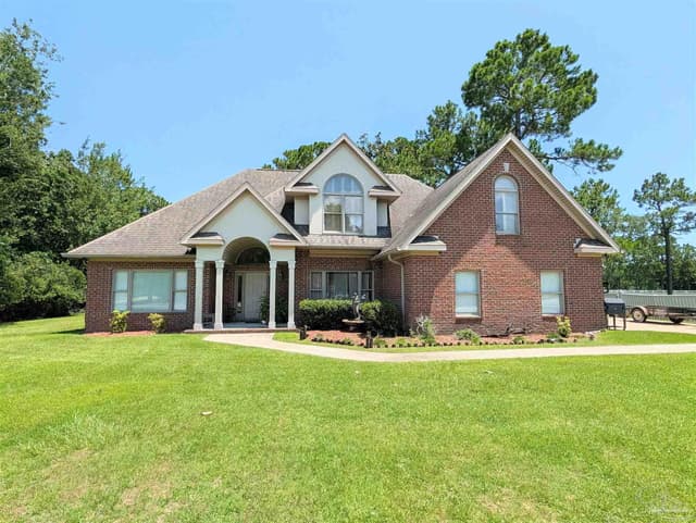 5325 Pale Moon Dr, Pensacola FL 32507 exterior